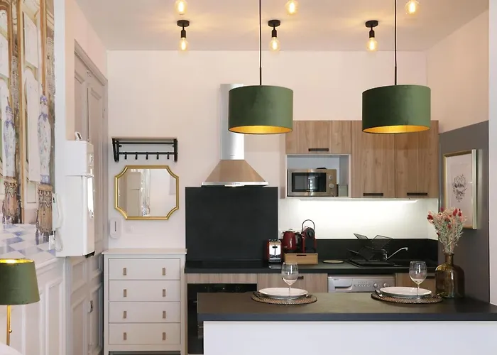 La Marquise - Cosy Flat - Jacuzzi - Senlis