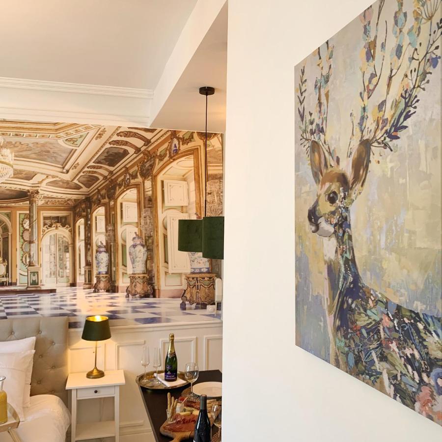 La Marquise - Cosy Flat - Jacuzzi - Senlis Apartment